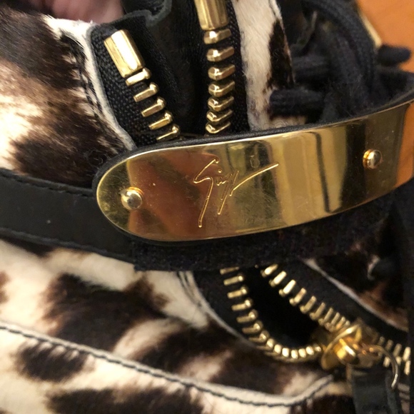 Giuseppe Zanotti Leopard High-Top Sneakers - Picture 2 of 4